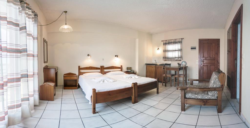 Foiníkion Yiannis Ηotel المظهر الخارجي الصورة
