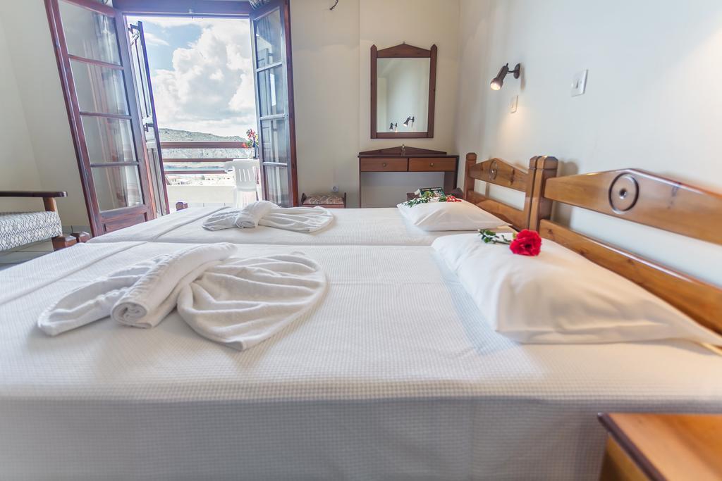Foiníkion Yiannis Ηotel المظهر الخارجي الصورة